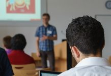 Universitäre Lehre