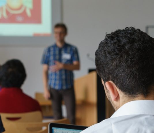 Universitäre Lehre