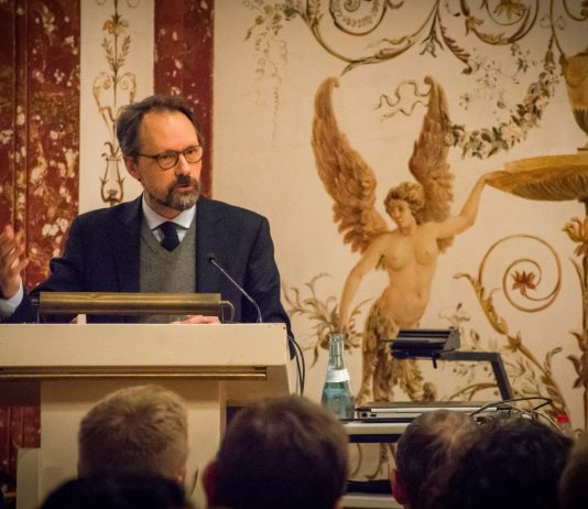 „Power politics are back“ – Keynote von Dr. Giovanni Grevi zum Workshop #EUINDIA2019